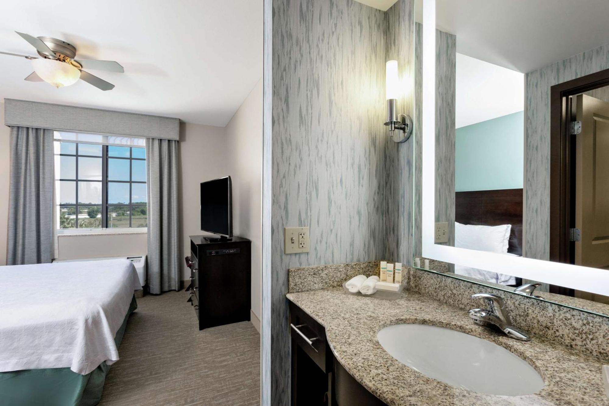 Homewood Suites Port Saint Lucie-Tradition Port St. Lucie Экстерьер фото